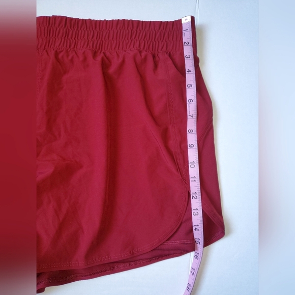 Avia Maroon 2 in 1 shorts size XXL - Picture 3 of 10